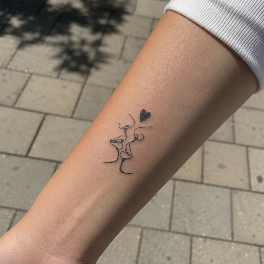 Beso Minimalista