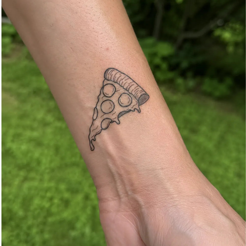 SafeTatt — Pizza · fotografie tetování na kůži